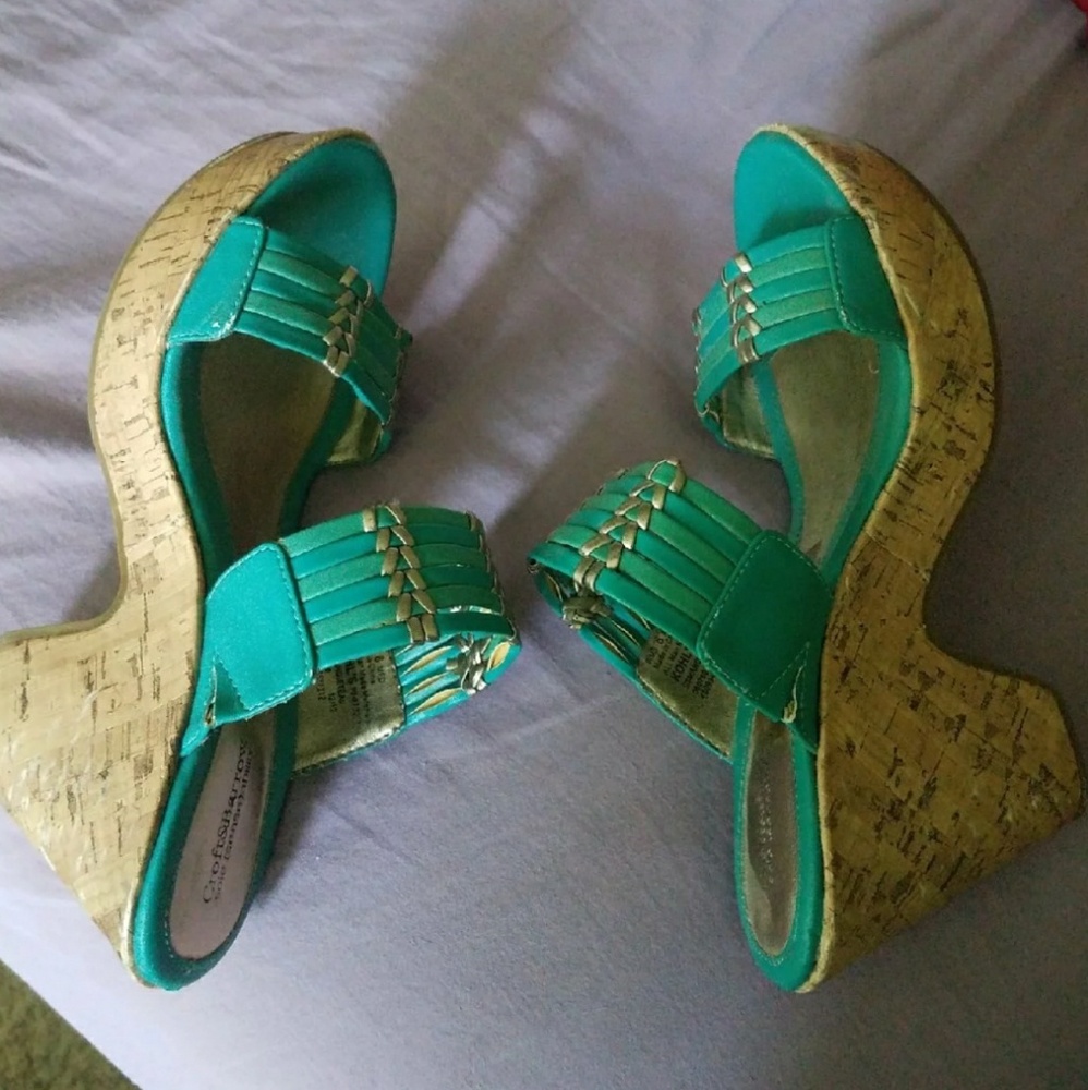 Sandals - Picture 3 of 4